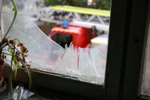 У селі на Дніпропетровщині через вибух і пожежу евакуюють людей - є загиблий, 11 поранених