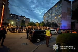 У Тернополі напали на групу оповіщення ТЦК - один військовий у лікарні, пошкоджене авто