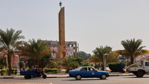 Une route dans le centre de Bissau, en Guinée-Bissau, lundi 1er décembre 2025 (image d'illustration).