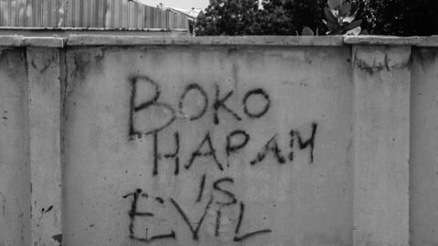 Une inscription sur un mur de Bama, dans l'État de Borno, où on lit «Boko Haram est maléfique».