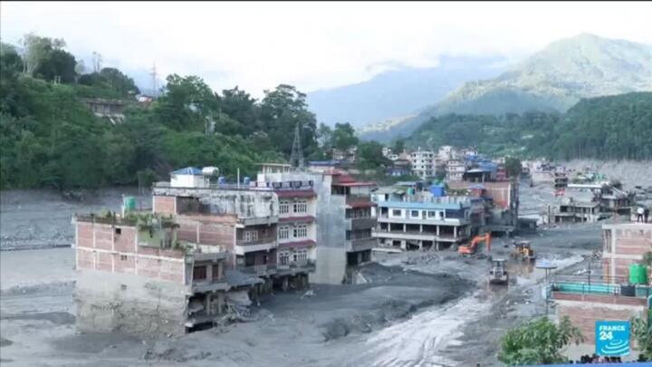 Countries step up aid for Nepal flood disaster