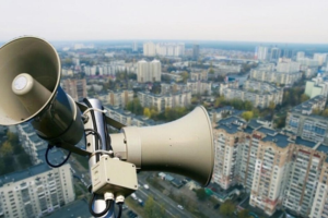У столиці та на Київщині готують диференційовану систему повітряних тривог та скорочення зупинок поїздів