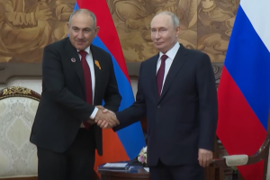 Пашинян зустрівся з Путіним на полях саміту ШОС