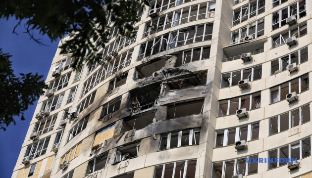 За цю ніч росіяни завдали руйнувань у 13 областях України - Зеленський