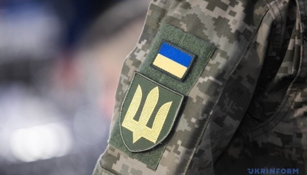 На Вінниччині військового ТЦК витягли з автівки та побили, він у лікарні