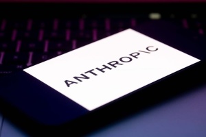 Глава Anthropic закликає ШІ-компанії «уповільнити» розробку нових моделей заради безпеки