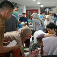 Many hospitalized after tainted food served in Indonesian schools