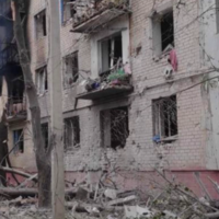 As Russians close in, civilians face growing danger in Ukrainian town