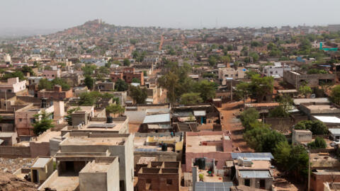 Le journaliste Abdrahamane Keïta a comparu ce lundi 7 septembre devant le pôle judiciaire contre la cybercriminalité. Ici, une vue générale de Bamako, le 25 avril 2026 (Image d'illustration).