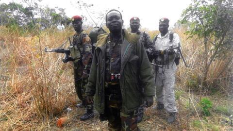 Sur cette image non datée communiquée par le mouvement à l'AFP, le chef rebelle du FDPC Abdoulaye Miskine avec ses hommes à Biti.