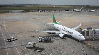 South African pilot 'gatecrashes' runway to help friend catch flight