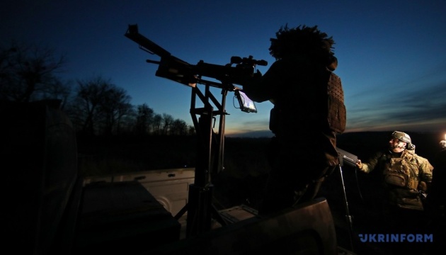 У Києві пролунали вибухи, працювала ППО