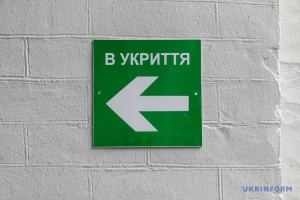 У центрі Херсона облаштували безбар'єрне укриття на 250 чоловік