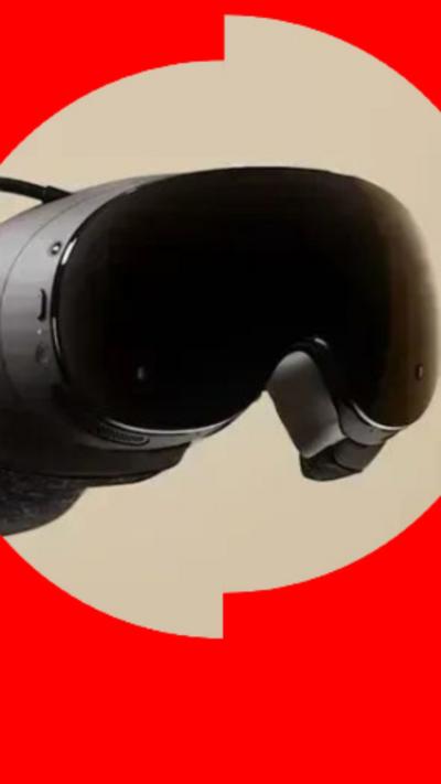 Black VR headset