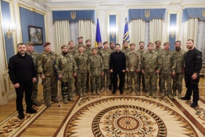 Зеленський подякував воїнам ТрО за захист України від перших днів повномасштабної війни
