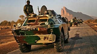 Malian army and  Russian fighters retake key city of Kidal, abandoned by rebels