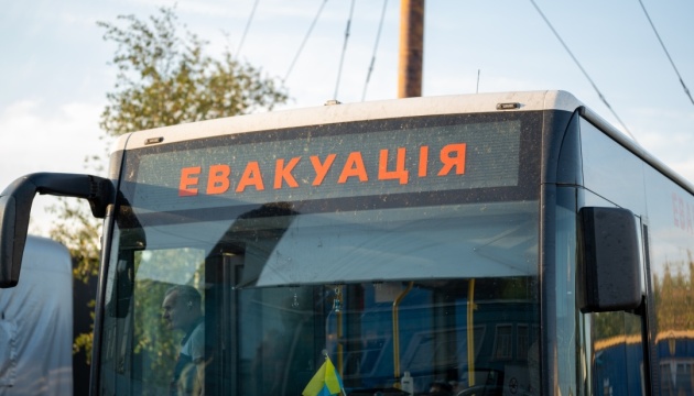 На деокупованій Херсонщині в зоні обов’язкової евакуації залишаються 132 дитини