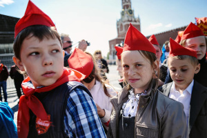Кремль впроваджує тотальний контроль та стеження за дітьми - ЦПД