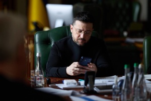 Зеленський обговорив із прем’єром Норвегії російські атаки та подальшу підтримку України