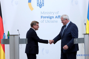 Сибіга обговорив із главою МЗС Німеччини посилення тиску на РФ