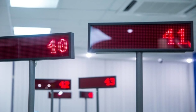 У Франківську розгорнули мобільний ЦНАП для постраждалих від російського обстрілу