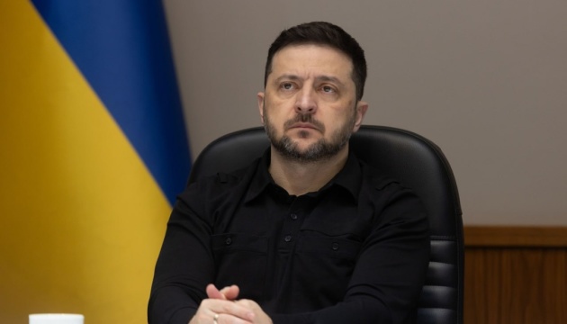 Зеленський - про удар по будинку в Києві: Розраховуємо, що США побачать такі сигнали від Росії