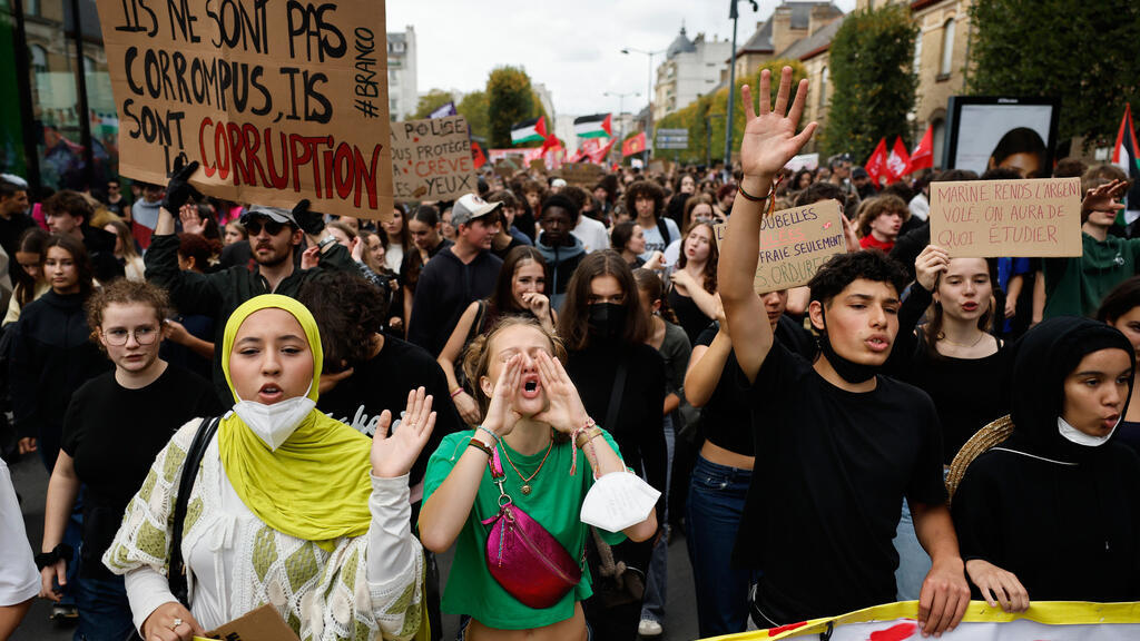 Students chant slogans during a march to protest against under-resourced schools in Rennes, Brittany, on October 13, 2026