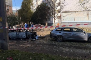 У Кропивницькому ліквідовують наслідки російського обстрілу