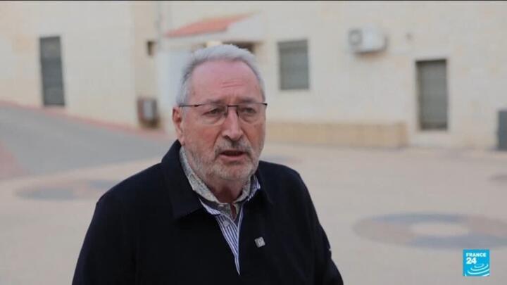 Israeli settlers attack European diplomats, beat French mayor
