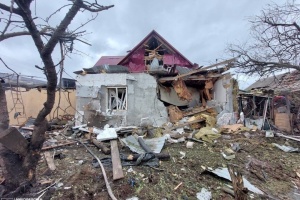 Загарбники вдарили дроном по Миколаєву, пошкоджені чотири приватні будинки