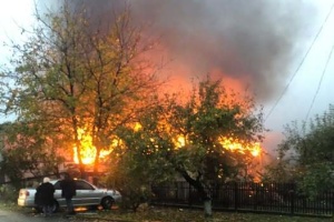 У Хмельницькому внаслідок удару РФ по житловому будинку загинули двоє жінок