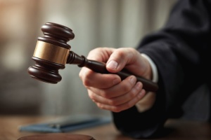 Суд в Амстердамі зобов’язав банк ING продовжити обслуговування «Газпрому»