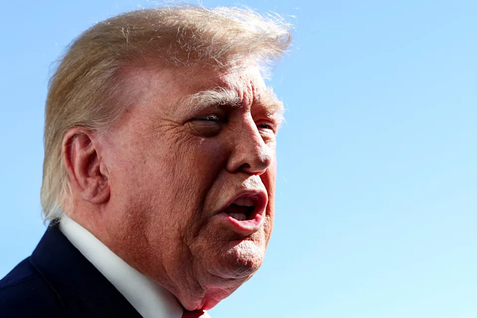 Officials fear a "rampage" from Trump in the aftermath of the midterms. / Kevin Lamarque / REUTERS