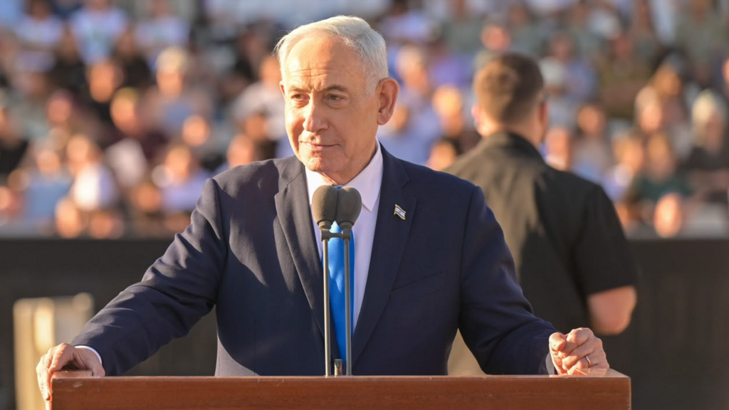 Netanyahu addresses graduating IDF officers: ‘Iran is once again trying to develop weapons of death’ (Photo: Kobi Gideon/ GPO) טקס סיום קורס קצינים לוחמים מחזור 76