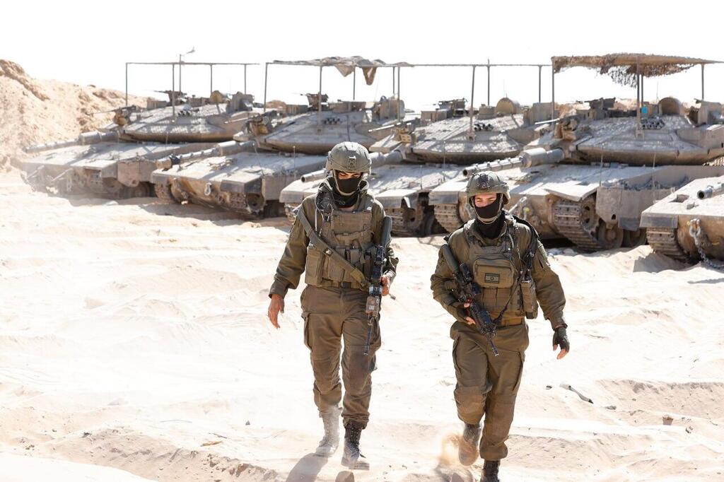 Photo: Gadi Kablo יואב קרן וגדי קבלו עם גדוד 9 בעומק רצועת עזה
