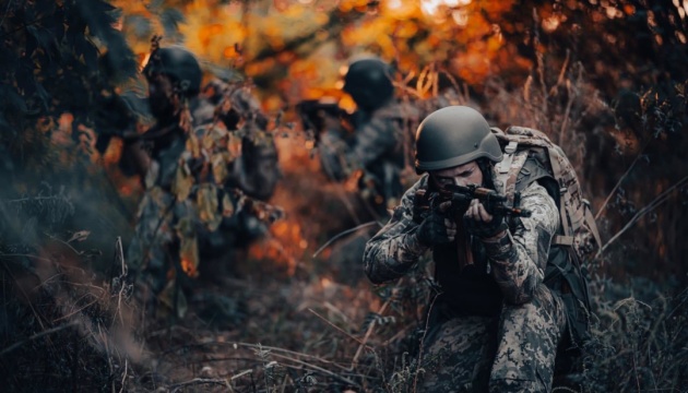 На фронті за добу сталися 159 боєзіткнень, найгарячіші - Костянтинівський та Покровський напрямки
