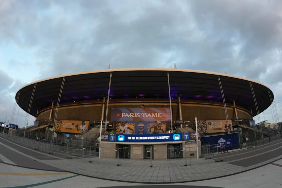 NFL: Paris Game-City Scenes